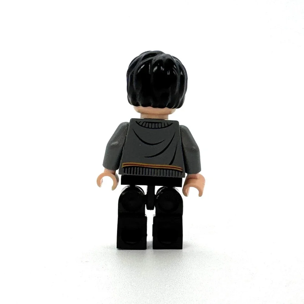 LEGO Harry Potter Minifigure Gryffindor Sweater Shield Crest Short Legs hp151